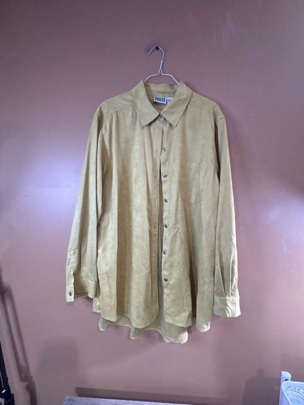 HC1099. Chico's Design Vintage Faux Suede L/S Button-Down Shirt Yellow Size 3